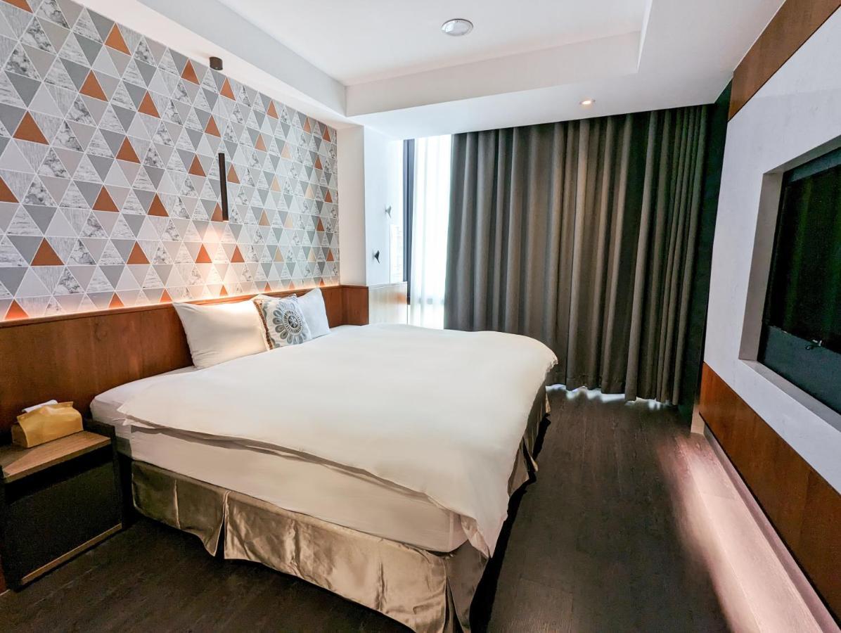 Check Inn Taichung Zhongshan Exterior foto