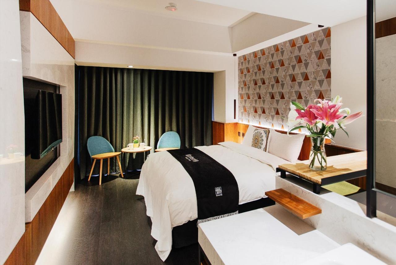 Check Inn Taichung Zhongshan Exterior foto
