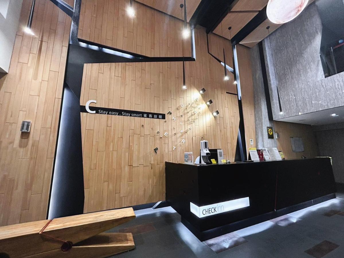 Check Inn Taichung Zhongshan Exterior foto