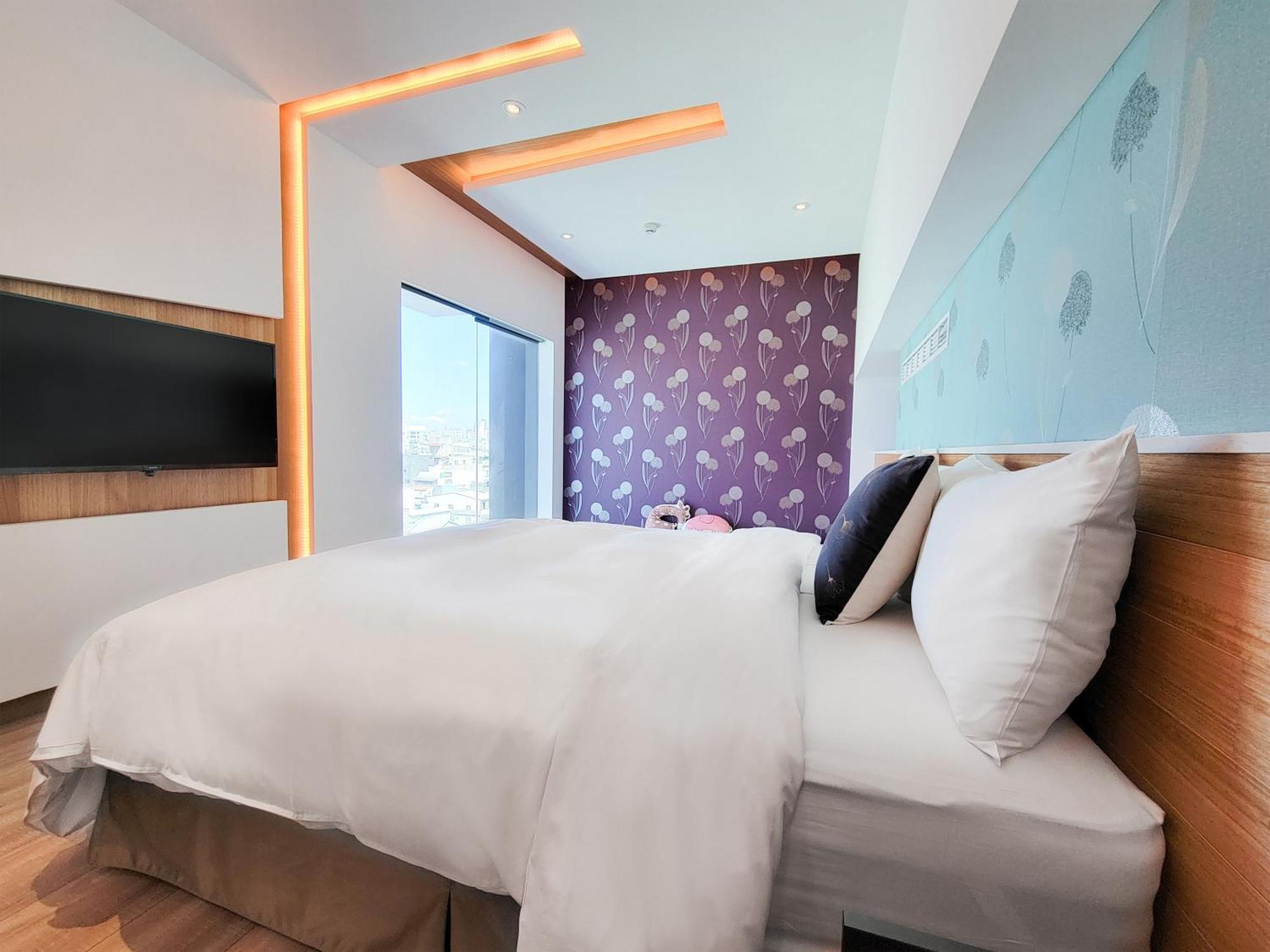 Check Inn Taichung Zhongshan Exterior foto