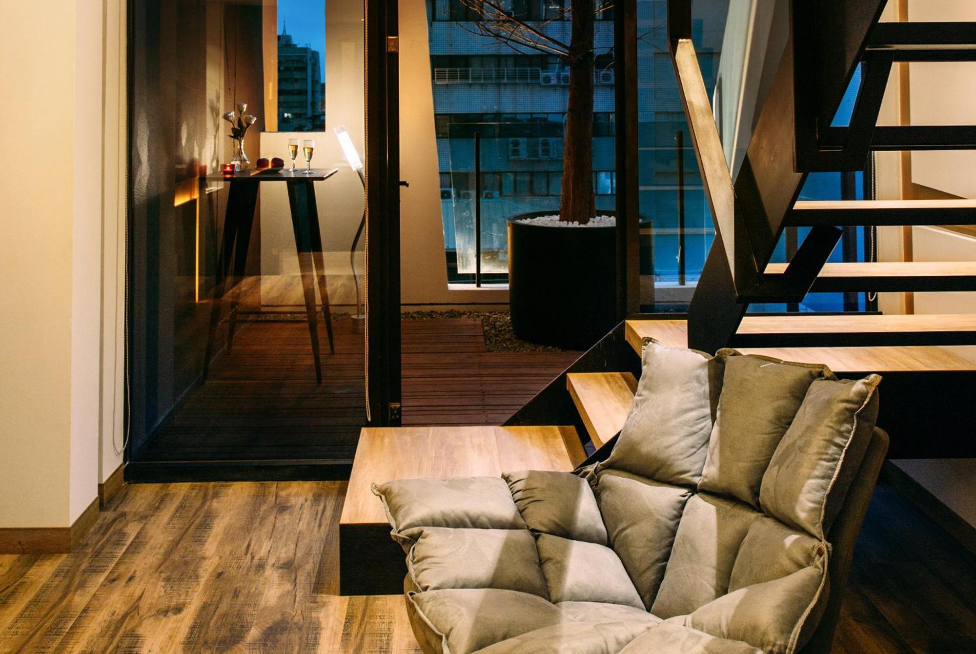 Check Inn Taichung Zhongshan Exterior foto