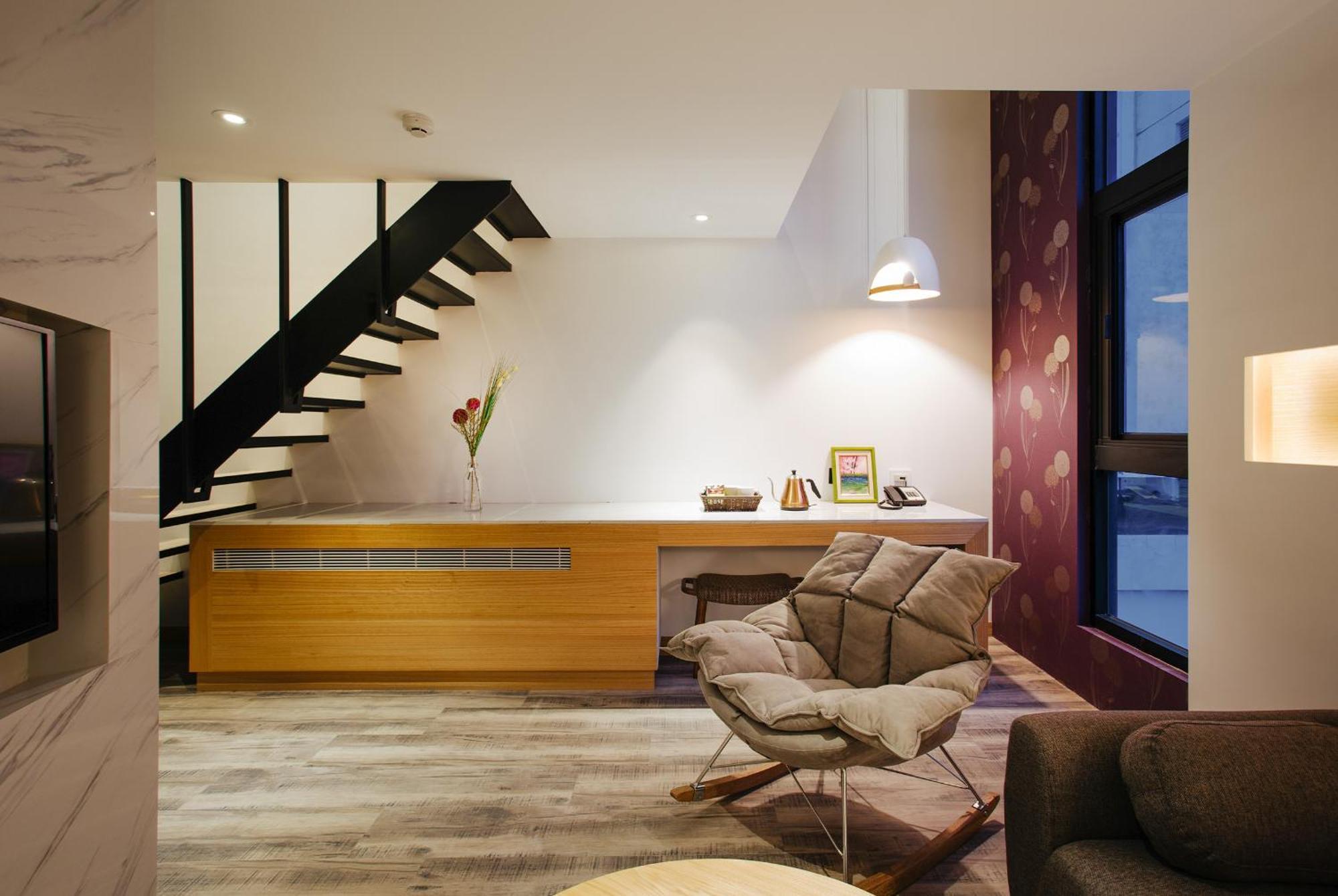 Check Inn Taichung Zhongshan Exterior foto