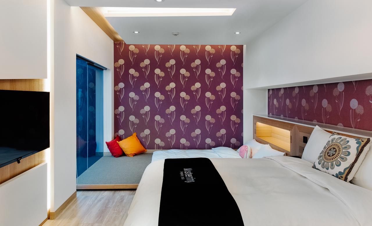 Check Inn Taichung Zhongshan Exterior foto