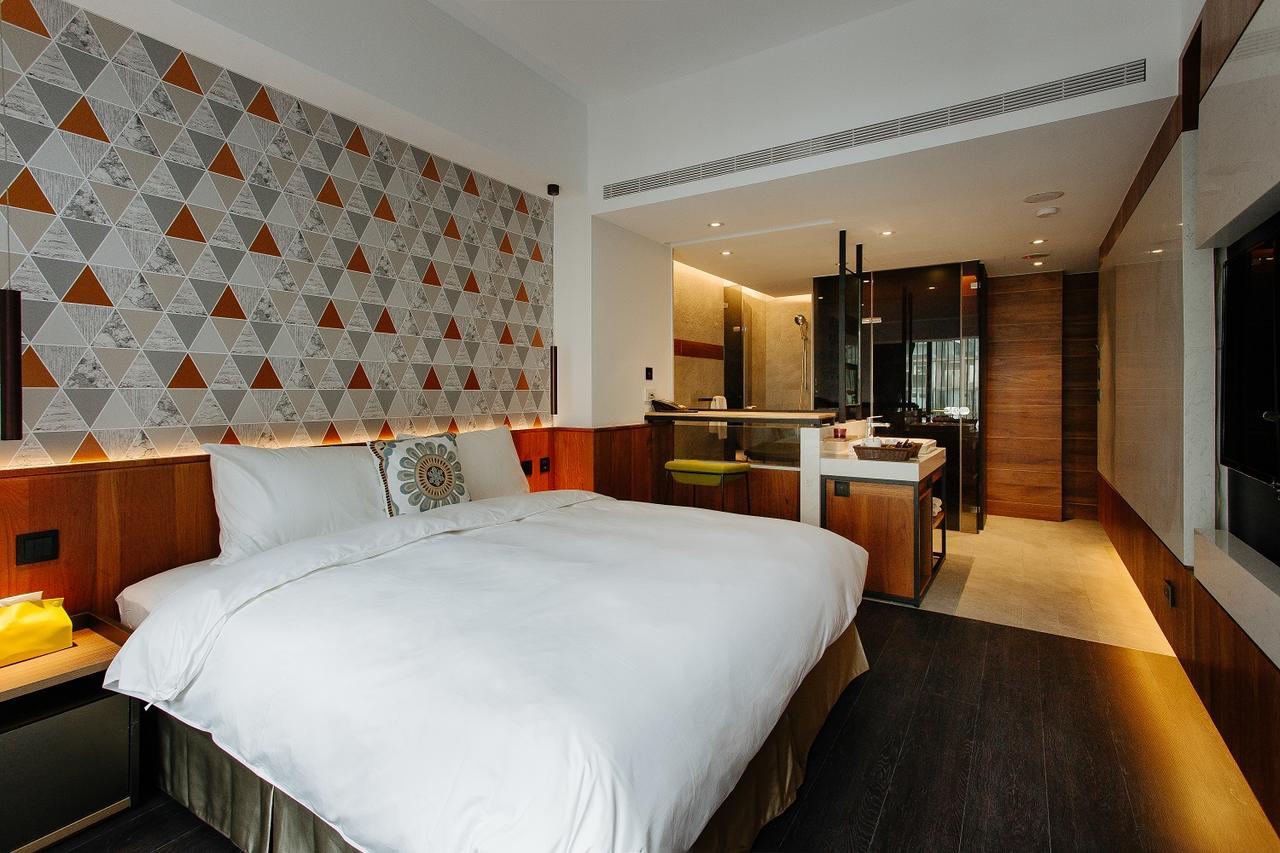 Check Inn Taichung Zhongshan Exterior foto